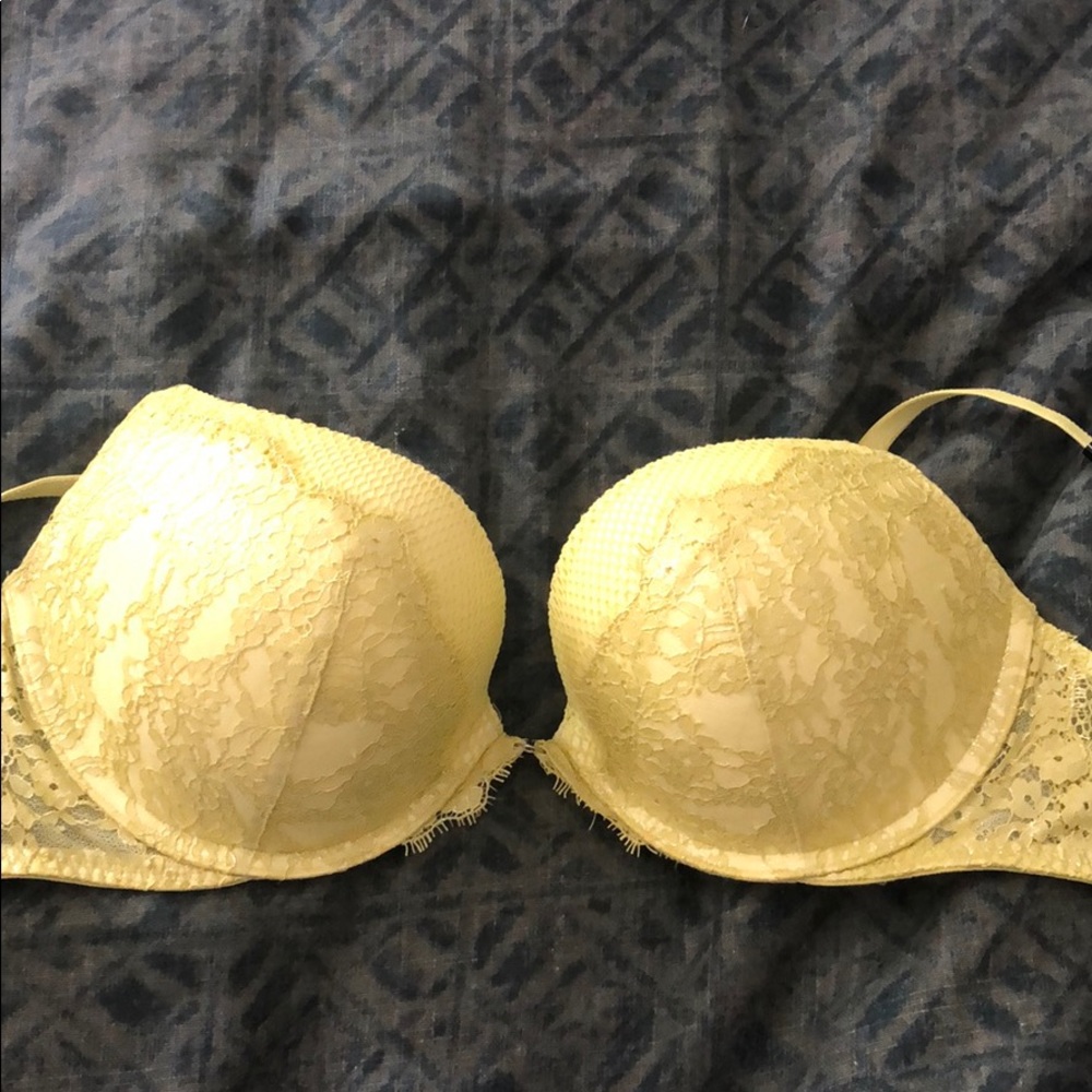 Brand New VS bra